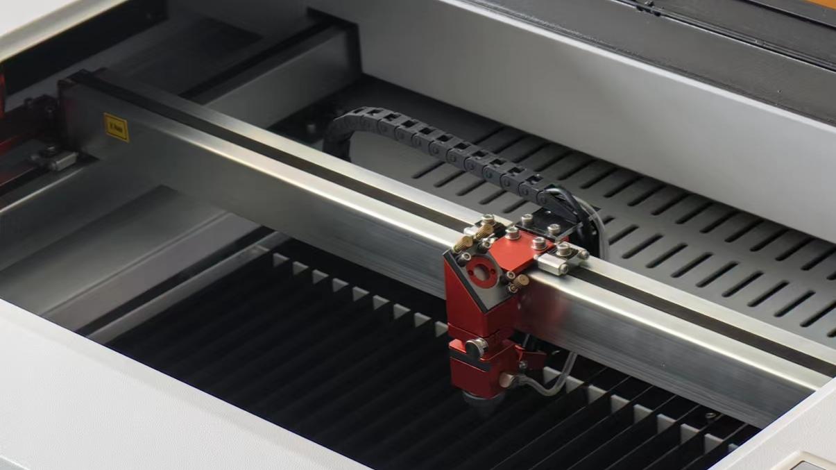 Enclosed linear guide rails