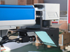 Desktop 50W 60W 80W CCD Camera Fiber Laser Marking Machine For Factory Assembly Lines Online Marking